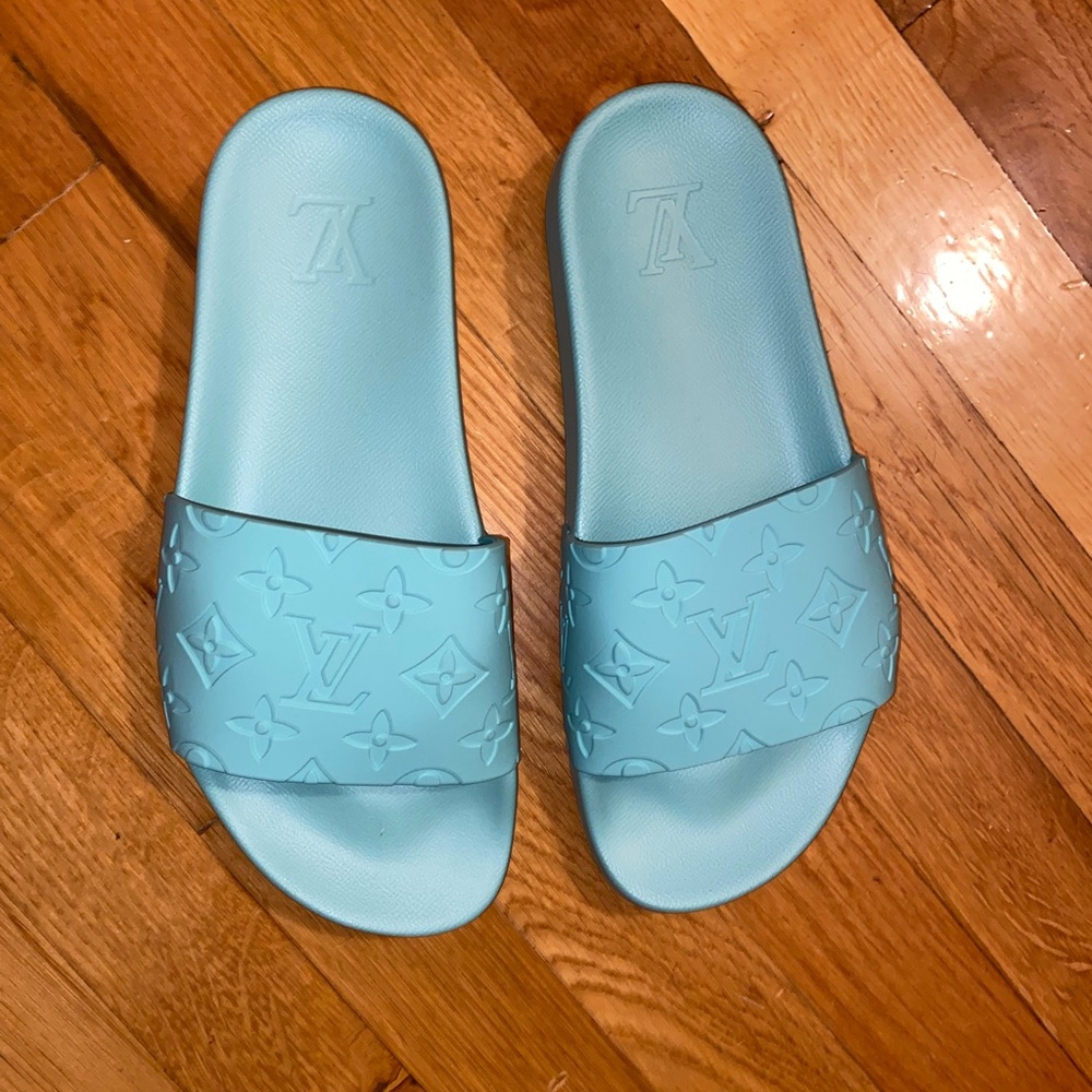 louis vuitton slides